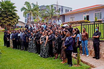 Abakozi b'ibitaro bya Kacyiru.